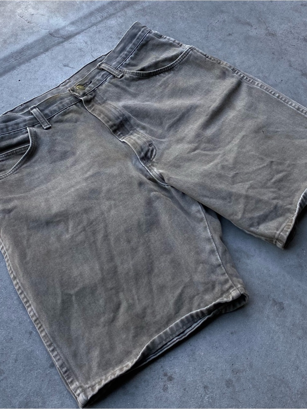 Vintage faded Wrangler regular fit brown denim jorts